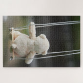 Beer op Schommel in beweging. ジグソーパズル (横)