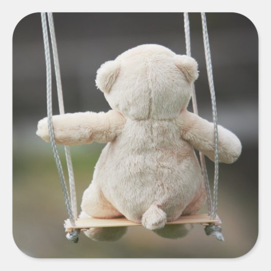 Beer op Schommel in beweging. スクエアシール (正面)