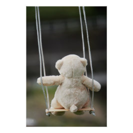 Beer op Schommel in beweging. ポスター