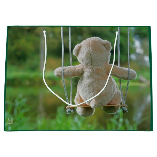 Beer op schommel vanaf de rug. ラージペーパーバッグ (正面)