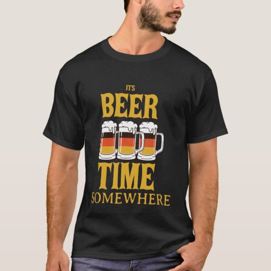 Beer Time Mugs Hilarious Oktober Fest Tシャツ (正面)