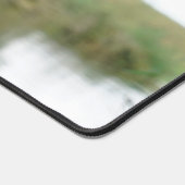 Beertje op schommel aan boom デスクマット (コーナー)