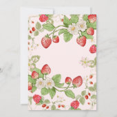 Beery sweet strawberries floral pink baby shower 招待状 (裏面)