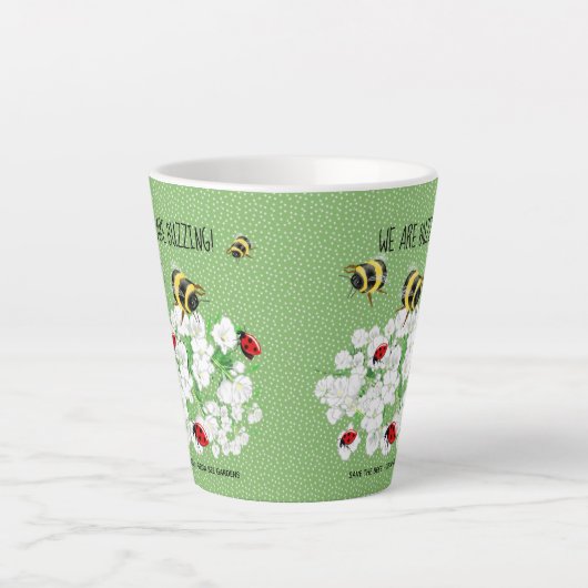 BEESとLadyBugs - Art by LeahG 救 The Bees カフェラテマグ (正面)