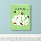 BEESとLadyBugs - Art by LeahG 救 The Bees キャンバスプリント (インサイチュ (ウッドフロア))