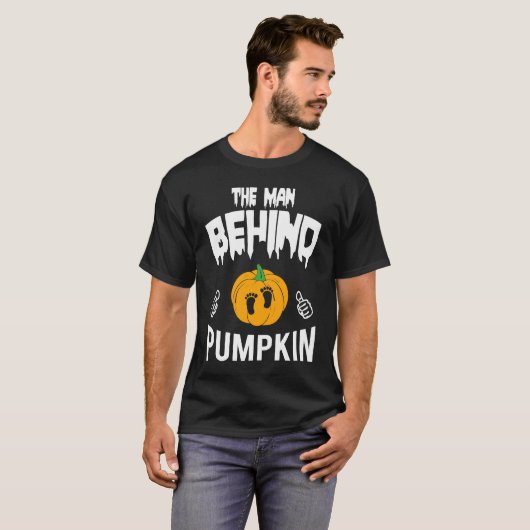 Behind The Pumpkin Funny Soon Dad For Halloween Tシャツ (正面フル)