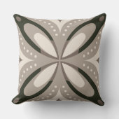 Beige and Brown Retro circular shapes クッション (正面)