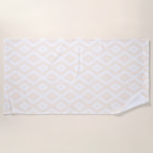 Beige and white diamond pattern ビーチタオル (正面)