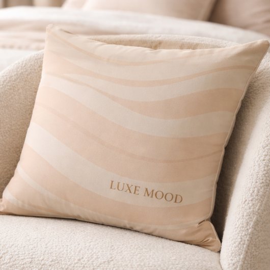 Beige Blush Ripple Throw Pillow クッション