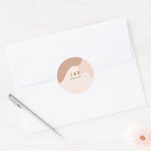 Beige boho curvy orange wedding name date ラウンドシール (封筒)