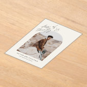 Beige Class of 2025 Arch Photo Gradation アクリル招待状 (レイダウン)