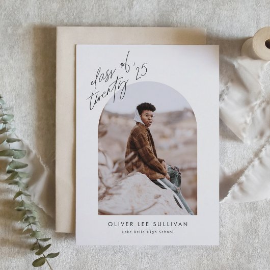 Beige Class of 2025 Arch Photo Gradation 案内状