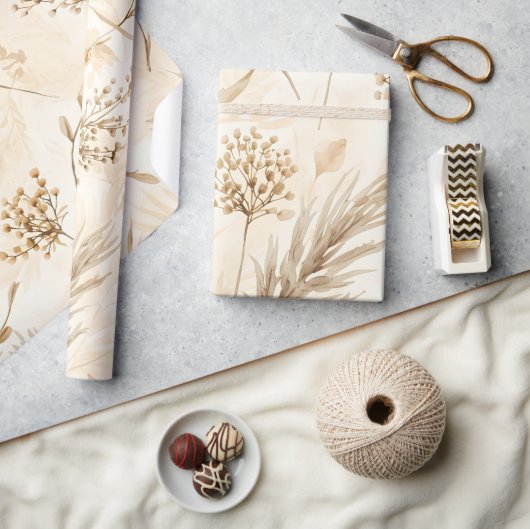 Beige Dried Flower Botanical ラッピングペーパー (クラフト)