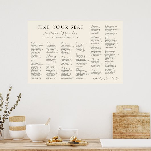 Beige Minimal Wedding Alphabetical Seating Chart ポスター (キッチン)