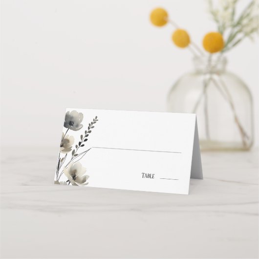 Beige Neutral Floral Wedding プレイスカード (正面)