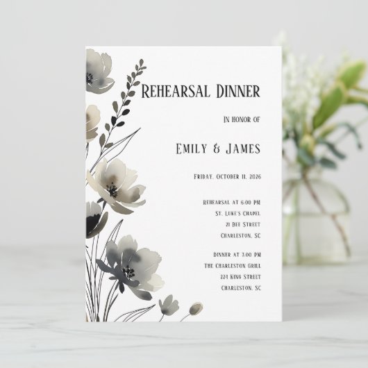 Beige Neutral Floral Wedding 招待状 (スタンド正面)