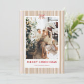 Beige Stripe Red Bow Christmas Photo Holiday Card シーズンカード (スタンド正面)