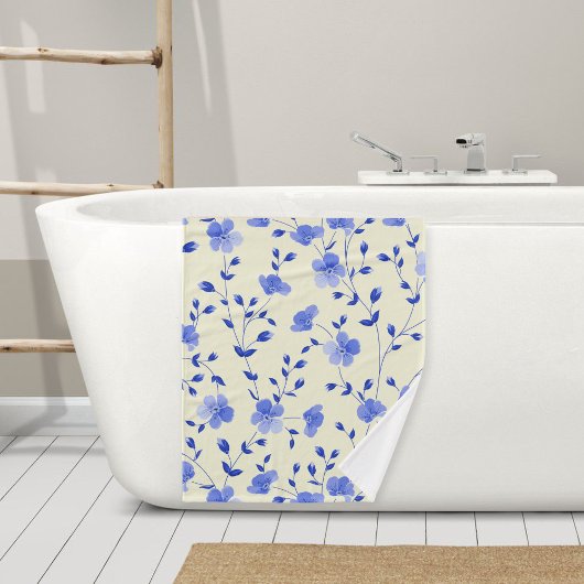 Beige towel with blue flowers - Elegant bath towel バスタオル