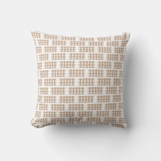 Beige & White Checkered Plaid Throw Pillow  クッション (正面)