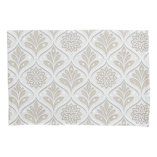 Beige & White Sparkling Quatrefoil Pattern 枕カバー (正面左)