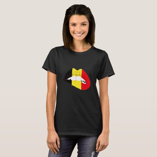 Belgian Flag Lips Belgian Pride Belgie Belgian Roo Tシャツ (正面フル)