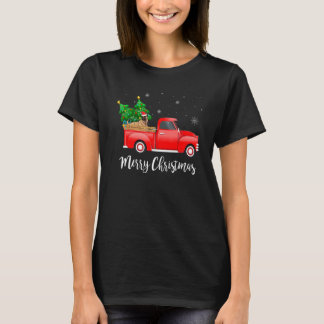 Belgian Malinois Dog Riding Red Truck Christmas Tシャツ