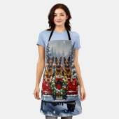 Belgian Shepherd Christmas Red Truck Holiday エプロン (着用した状態)