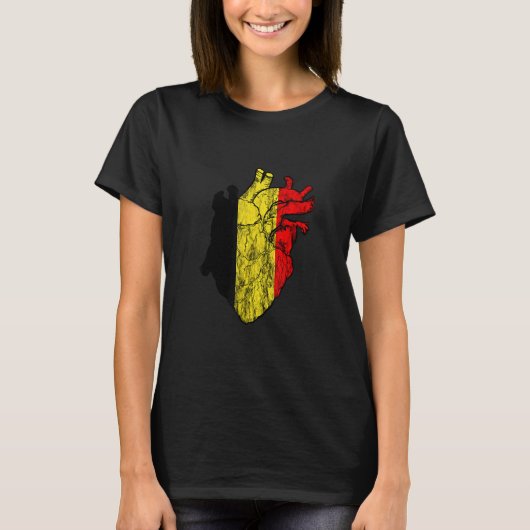Belgium Heart Love Veins Belgian Flag Belgique Bel Tシャツ (正面)