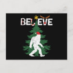 Believe Bigfoot Sasquatch Yeti Christmas Hat ポストカード<br><div class="desc">Funny Bigfoot Sasquatch I Still Believe Christmas Pajamas gift,  Bigfoot tee for men,  cute design for Christmas vacation!</div>