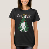 Believe Bigfoot Sasquatch Yeti Christmas Hat Tシャツ (正面)