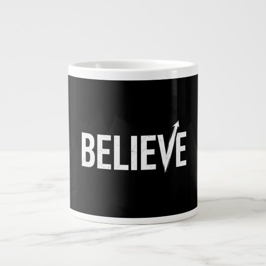 BELIEVE Bold Typography Motivational Design ジャンボコーヒーマグカップ (正面)