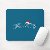 Believe Christmas Varsity Minimal Text Santa Hat F マウスパッド (マウス)