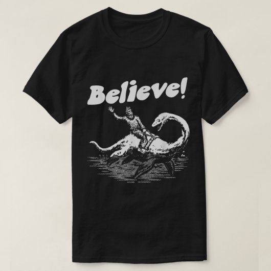 Believe Funny Bigfoot and Loch Ness Design Tシャツ (デザイン正面)