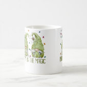 Believe In The Magic Gnome For Women Dandelion But コーヒーマグカップ (中央)