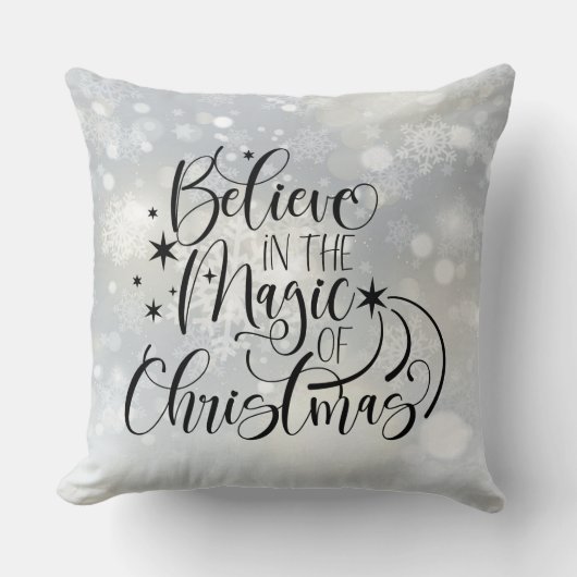 Believe In The Magic Of Christmas クッション (正面)