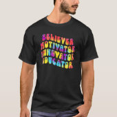 Believer Motivator Innovator Educator Tie dye Teac Tシャツ (正面)