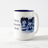 Bellydanceのダンサーの醸造物のキャラクターのイラストレーションのマグ ツートーンマグカップ (正面右)