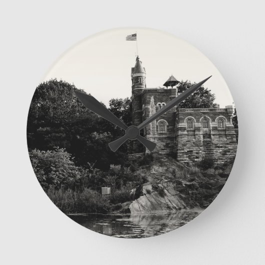 Belvedere Castle in Central Park, NYC ラウンド壁時計 (正面)