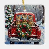 Bengal Cat Christmas Red Truck Holiday セラミックオーナメント (正面)