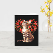 Bengal Cat Valentines Day Floral Heart Design For カード (黄色い花)