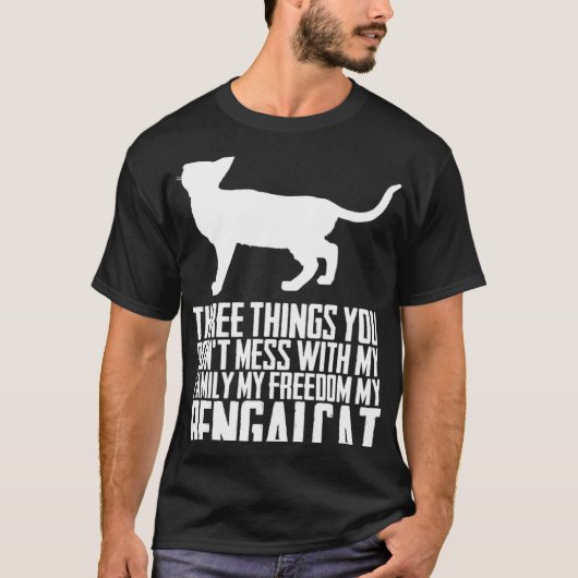 Bengal kitten  Bengal mom  Bengal dads Tシャツ (正面)