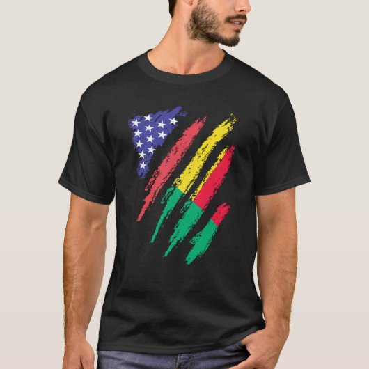 Beninese American Patriot Grown Heart Flag Stripes Tシャツ (正面)