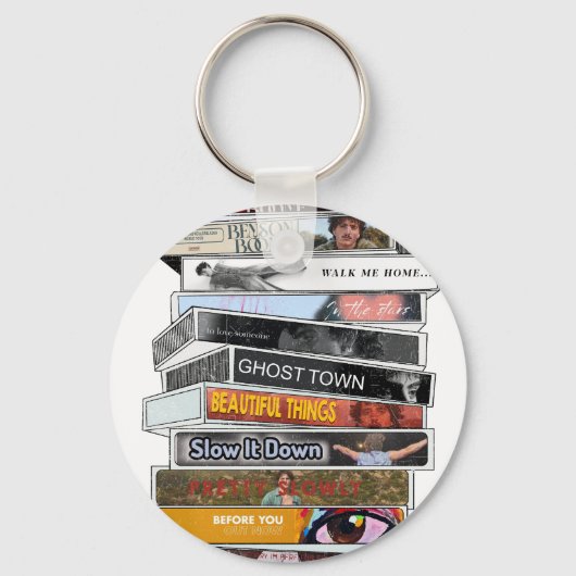 Benson Boone Cassette Tape キーホルダー (正面)