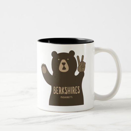 Berkshires Massachusetts Peace Bear ツートーンマグカップ (右)
