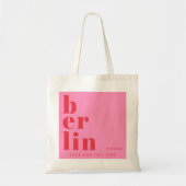 Berlin Germany typography pink red トートバッグ (正面)