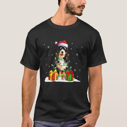 Bernedoodle Santa Christmas Tree Lights Xmas Pajam Tシャツ (正面)