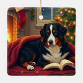 Bernese Mountain Dog Christmas Bedtime Story セラミックオーナメント (裏面)