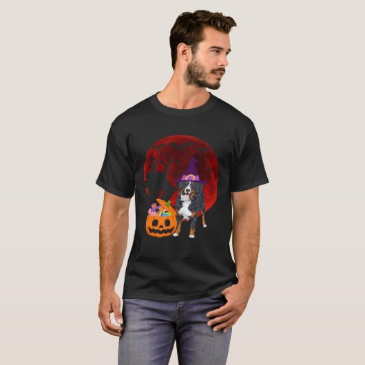 Bernese Mountain Dog with witch hat Candy Pumpkin  Tシャツ (正面フル)