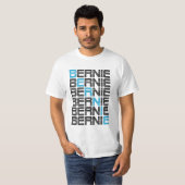 BERNIEサンダーステキストスタック Tシャツ (正面フル)