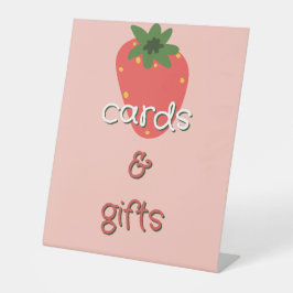 Berry First Birthday Cards & Gifts 台座サイン